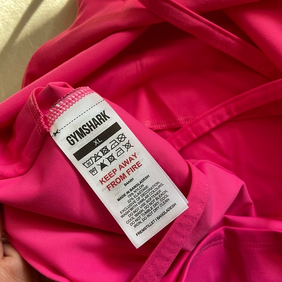 Gymshark Strappy Crop Cami tank - Fuchsia - Picture 8 of 9